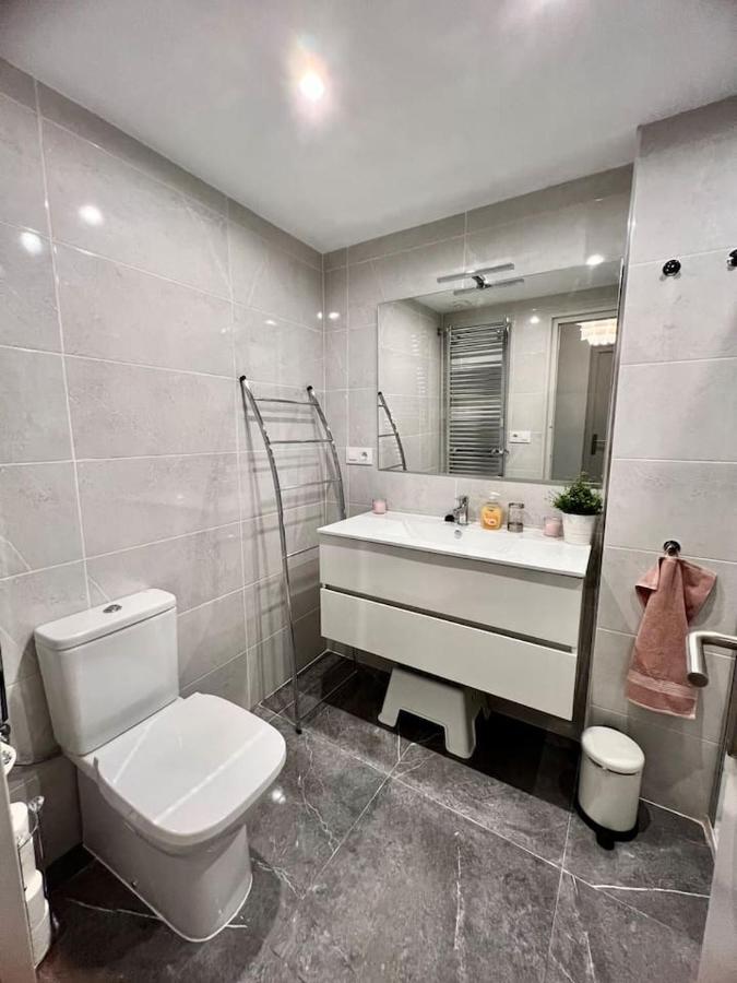 Amplio Apartamento Tranquilo Cerca De La Playa Росес Екстер'єр фото